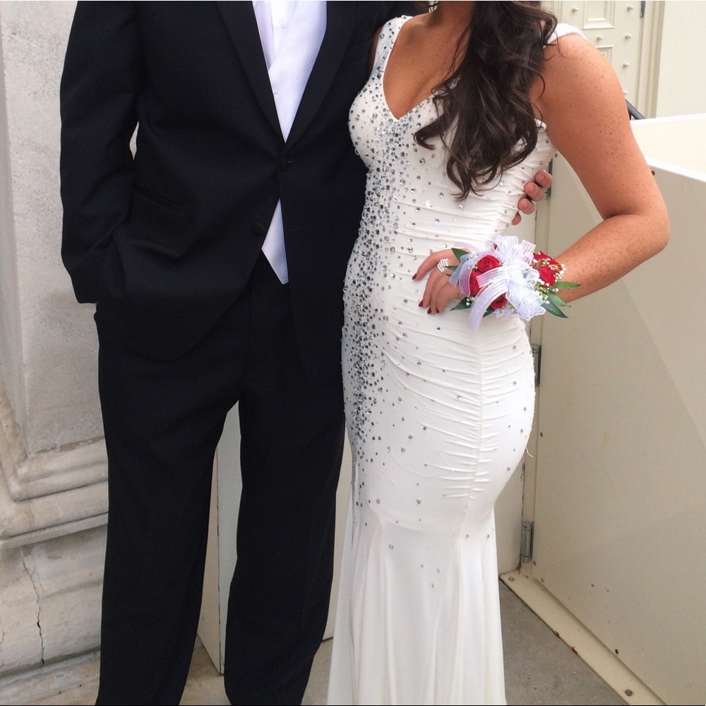 Night Moves Ivory evening gown